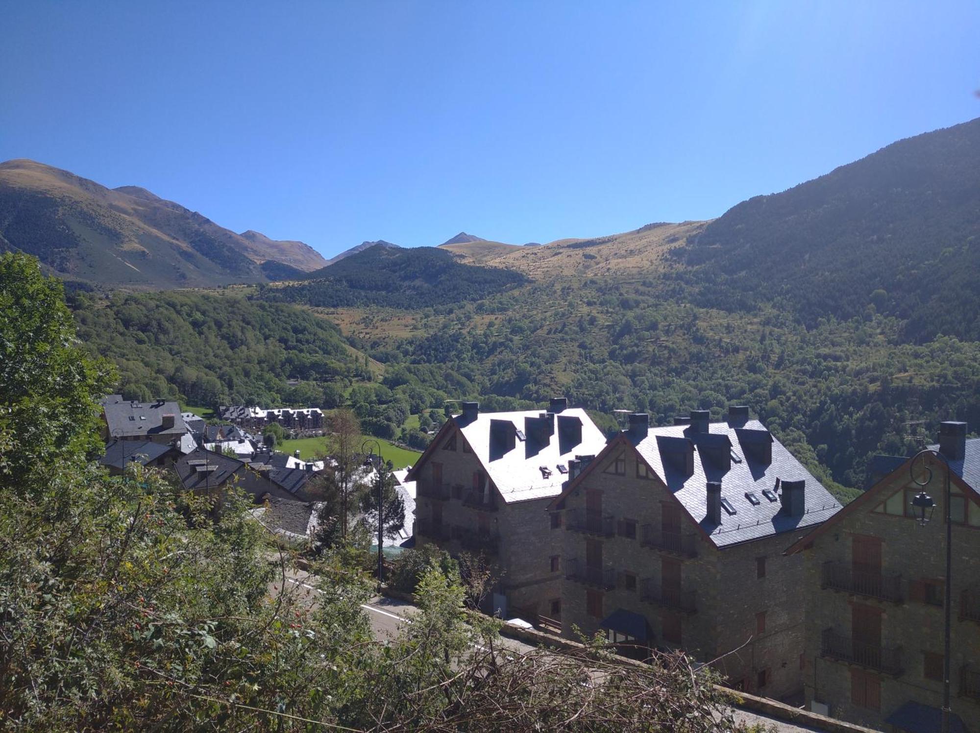 Apartamento con terraza y vistas panorámicas en Taüll Taull Exterior foto